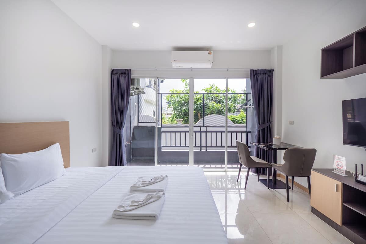 Superior Room with Balcony | วิวจากห้องพัก