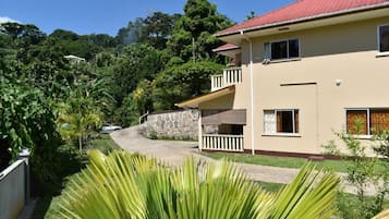 Ăreas de la propiedad