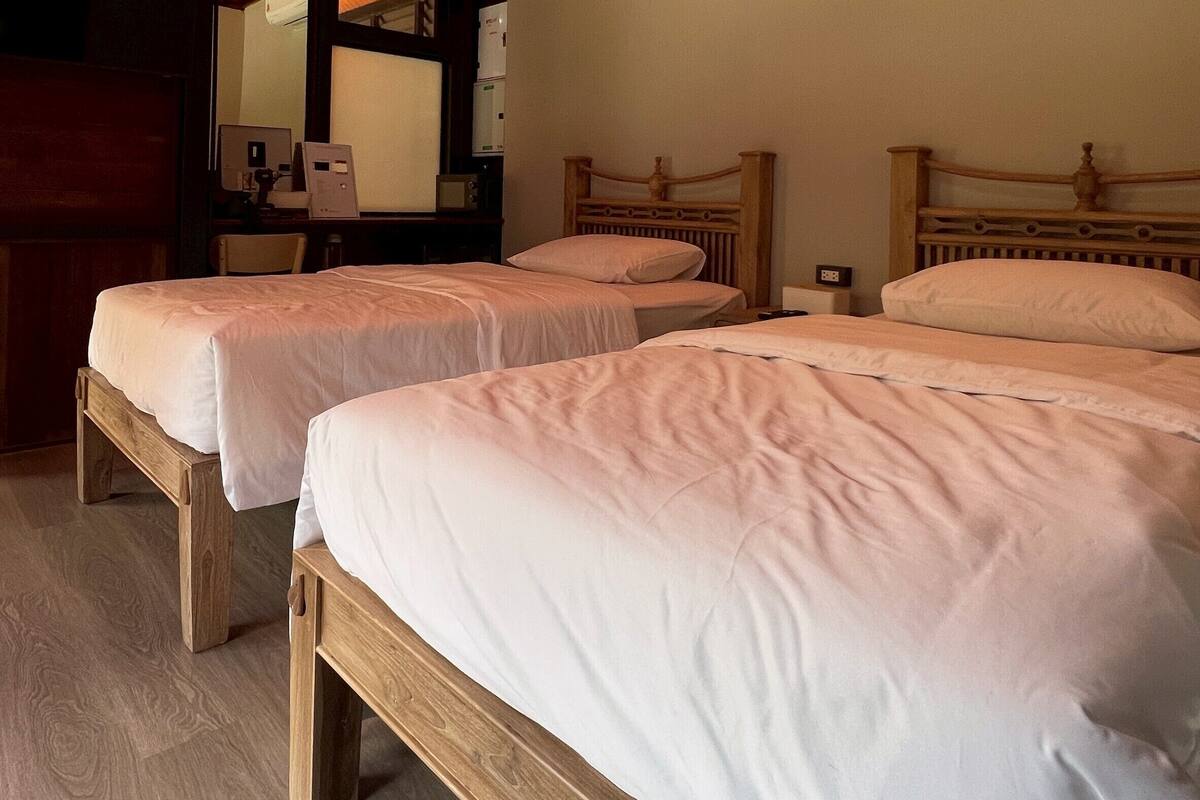 Hide Away Deluxe Room