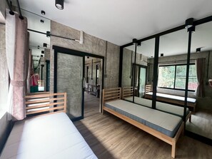 Loft Villa - La Wong Creek at Pang Hi (Doi Saket)