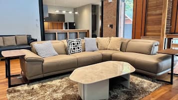 Hide Away Villa | Ruang tamu