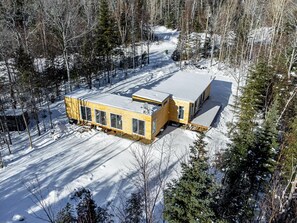 Exterior - Vrbo Property (Petite-Rivière-Saint-François)