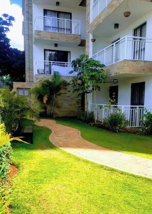Property grounds - Three bedroom duplex kilimani (Nairobi)