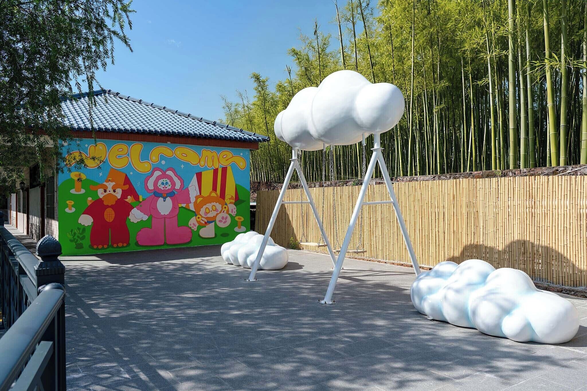 Children’s play area – outdoor