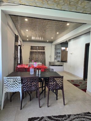 ห้องดับเบิล | ร้านอาหาร