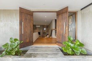 Interior - Sea View Infinity Pool Villa | Chalong Hills (Tambon Patong)