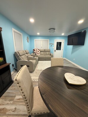 Interior - Indy Michigan rd house in northwest of Indianapolis near 465 north, 4brds 3 bath (Indianapolis)