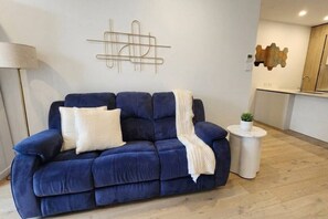 Living area - Griffith Apartment | Prime Location+Courtyard+Gym (Griffith)