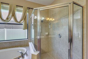 Towels - Extended Stay in Tampa Area! Spacious Home w/ Yard (Riverview)