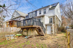 Exterior - Walk to Suburban Square! Ardmore Home w/ Deck (Ardmore)