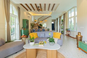 Living area - ELIVAAS Vacasa 5BHK PetFriendly & Pool (Candolim)