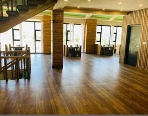 Dining - The Loyal Residency  (Awoora)