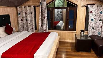Deluxe Triple Room | Free WiFi
