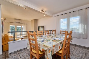 Dining Room - Scenic zone near the castle town (Lloret de Mar)