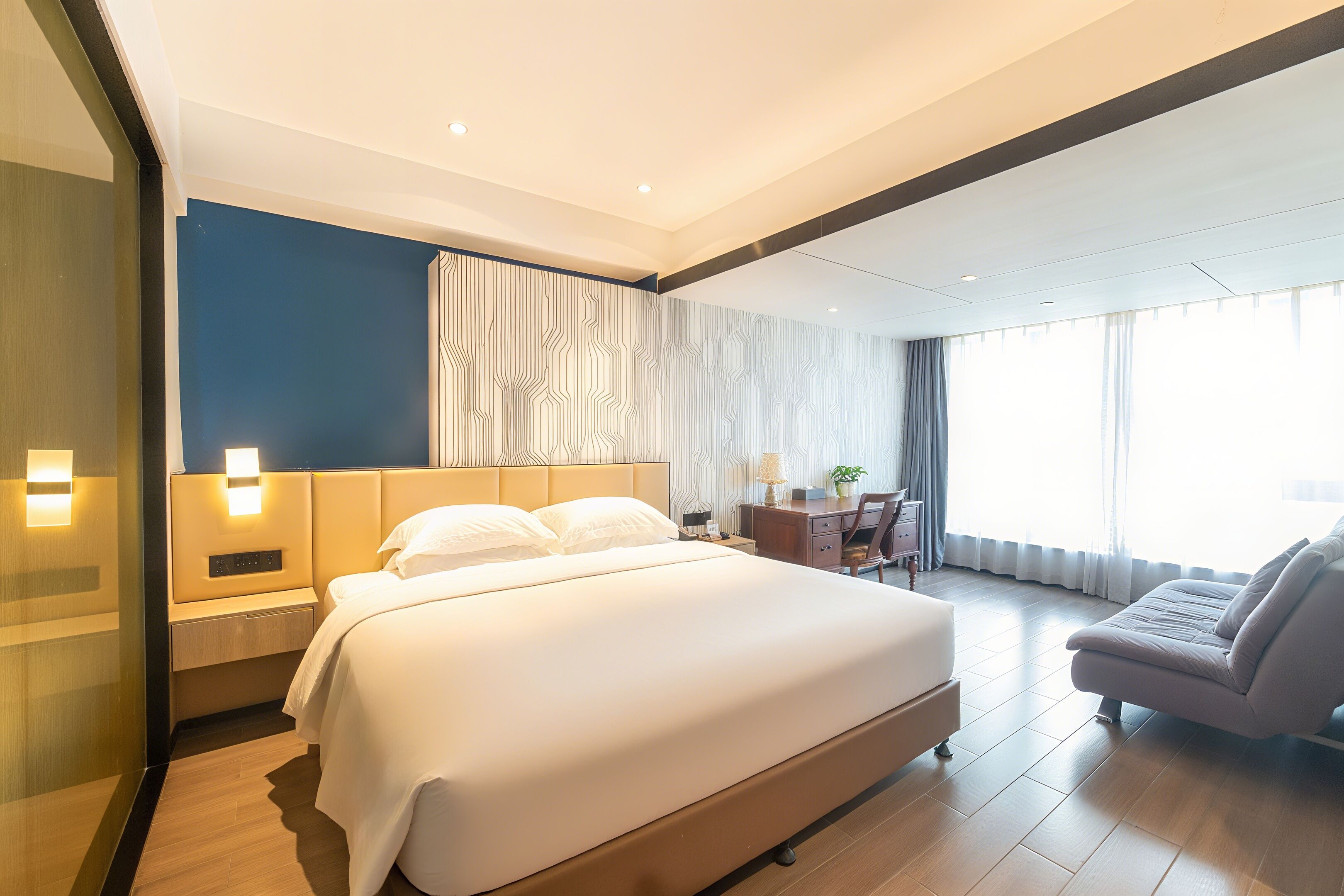 Comfort dubbelrum - utsikt mot staden