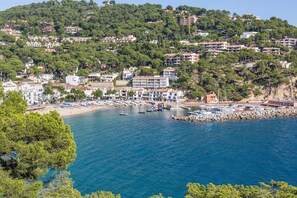 Marina - Sunny haven at the village square (Llafranc)
