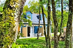 Holiday Home Exterior [summer] - Comfortable Cottage in Saumur (Saumur)