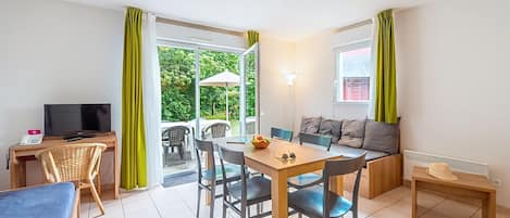 TV connectée, table de tennis de table