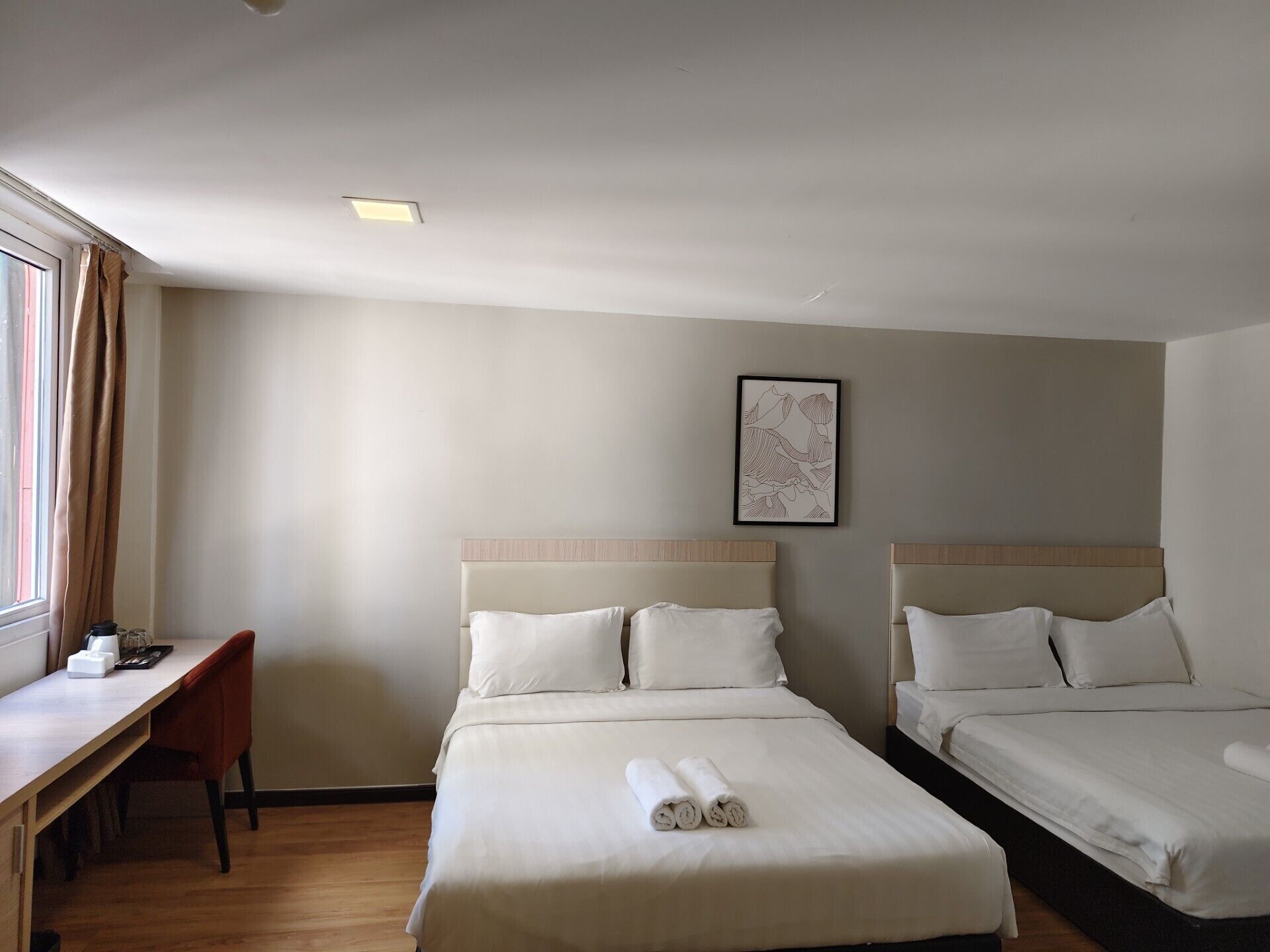 Family Triple Room, City View