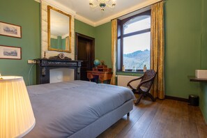 Room - Elegant castle for 12 guests (La Roche-en-ardenne)