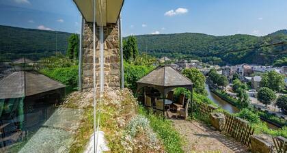 Elegant castle for 12 guests