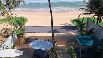Private beach, free beach cabanas, sun-loungers, beach towels