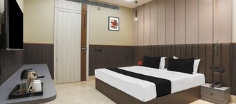 Super Townhouse Oak Hisar