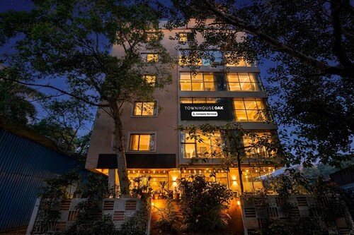 Super Townhouse Formerly Kapil Residency