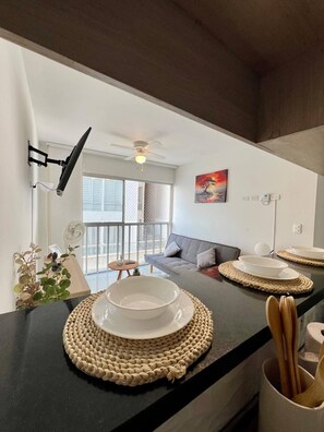 Apartamento, 3 habitaciones, accesible para personas con discapacidad, vistas a la ciudad | Interior