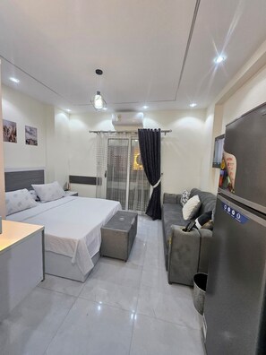 Iron/ironing board - studio in magawish hurghada (Hurghada)
