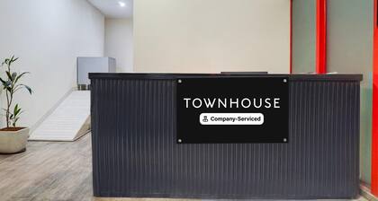 Super Townhouse MG Road Pune