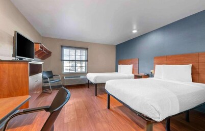 2 Full Beds | Non-Smoking, Kitchen