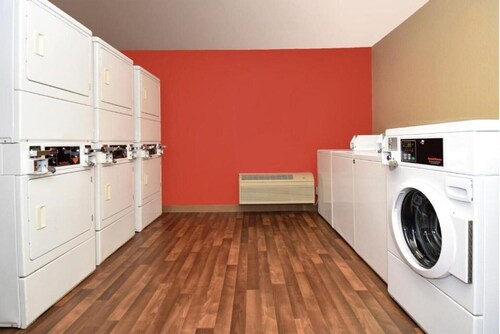 2 Full Beds | Non-Smoking, Kitchen