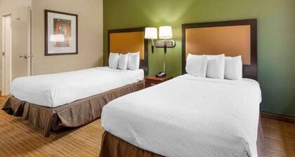 2 Full Beds | Non-Smoking, Kitchen