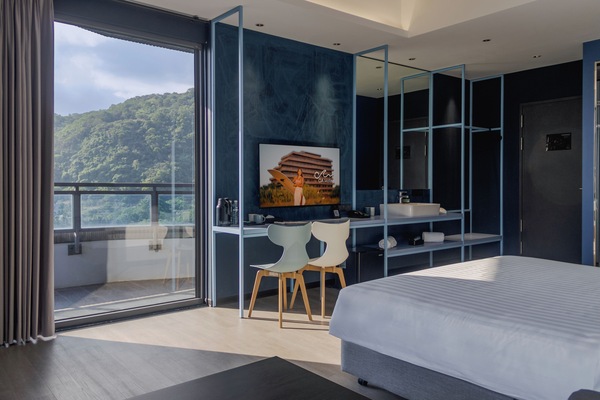 Superior Double Room | In-room safe, blackout drapes, soundproofing, WiFi (free)