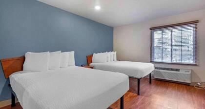2 Full Beds | Smoking, Kitchen