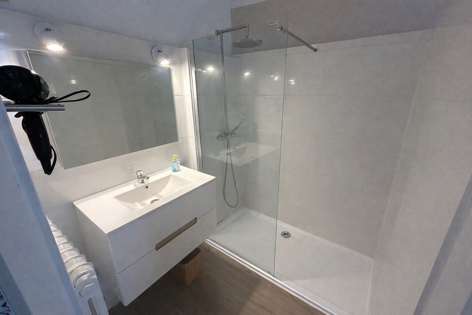 Quarto conforto | Banheiro