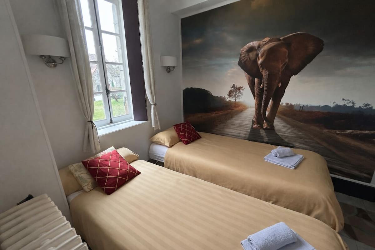 Classic Quadruple Room, Park View