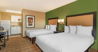 2 Full Beds | Non-Smoking, Kitchen