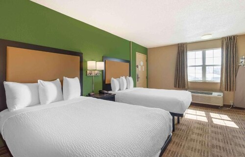 2 Full Beds | Non-Smoking, Kitchen