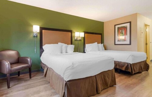 2 Full Beds | Non-Smoking, Kitchen