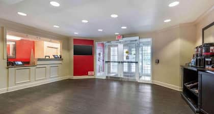 1 Queen Bed | Non-Smoking, Kitchen, Sofa-Bed