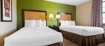 2 Full Beds | Non-Smoking, Kitchen