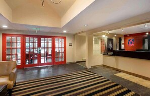 Lobby - 2 Full Beds | Non-Smoking, Kitchen (Fishkill)