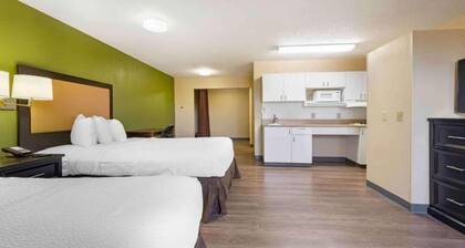 2 Full Beds | Non-Smoking, Kitchen