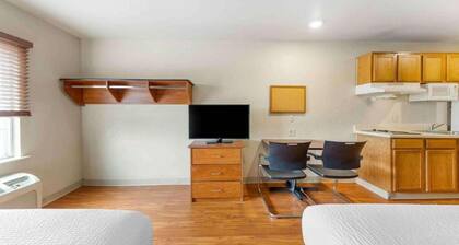 2 Full Beds | Non-Smoking, Kitchen