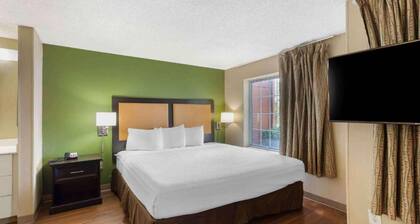 1 Queen Bed | Non-Smoking, Kitchen