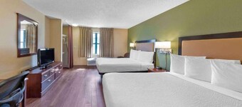2 Full Beds | Non-Smoking, Kitchen
