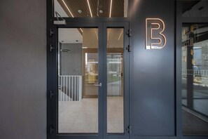 Interior - Kolejowa 19B Warsaw | Elegant Apartment with Parking | A Balcony with a Lovely View (Warszawa)