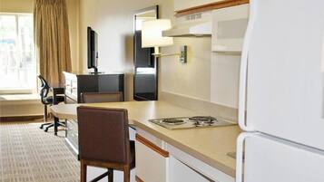 Fridge, microwave